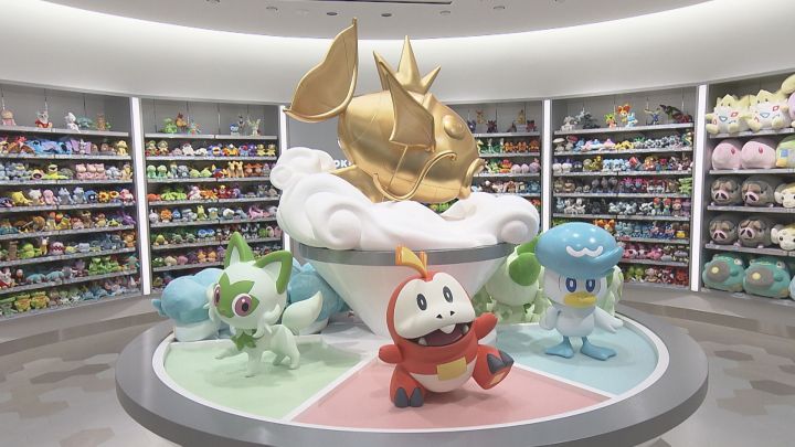 金シャチならぬ“金のコイキング像”…ポケモンセンターナゴヤが10月12日