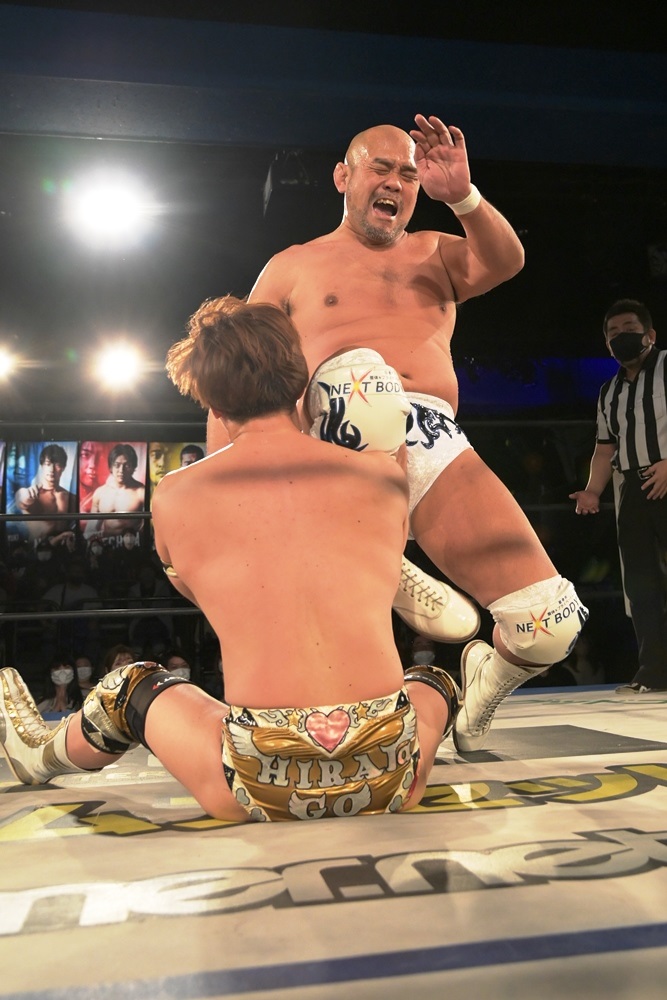 3・20両国で秋山準が30周年記念試合で大森隆男と同期生タッグを結成