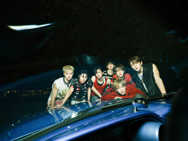 CLOSE YOUR EYESが2nd ミニアルバム発売記念特典会・FC会員限定