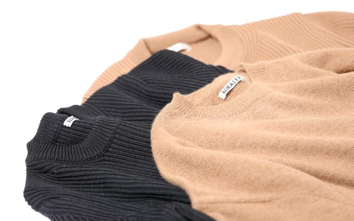 AURALEEのニットを差し置いて、秋冬を迎えることは出来ない。｜TOKYOlife