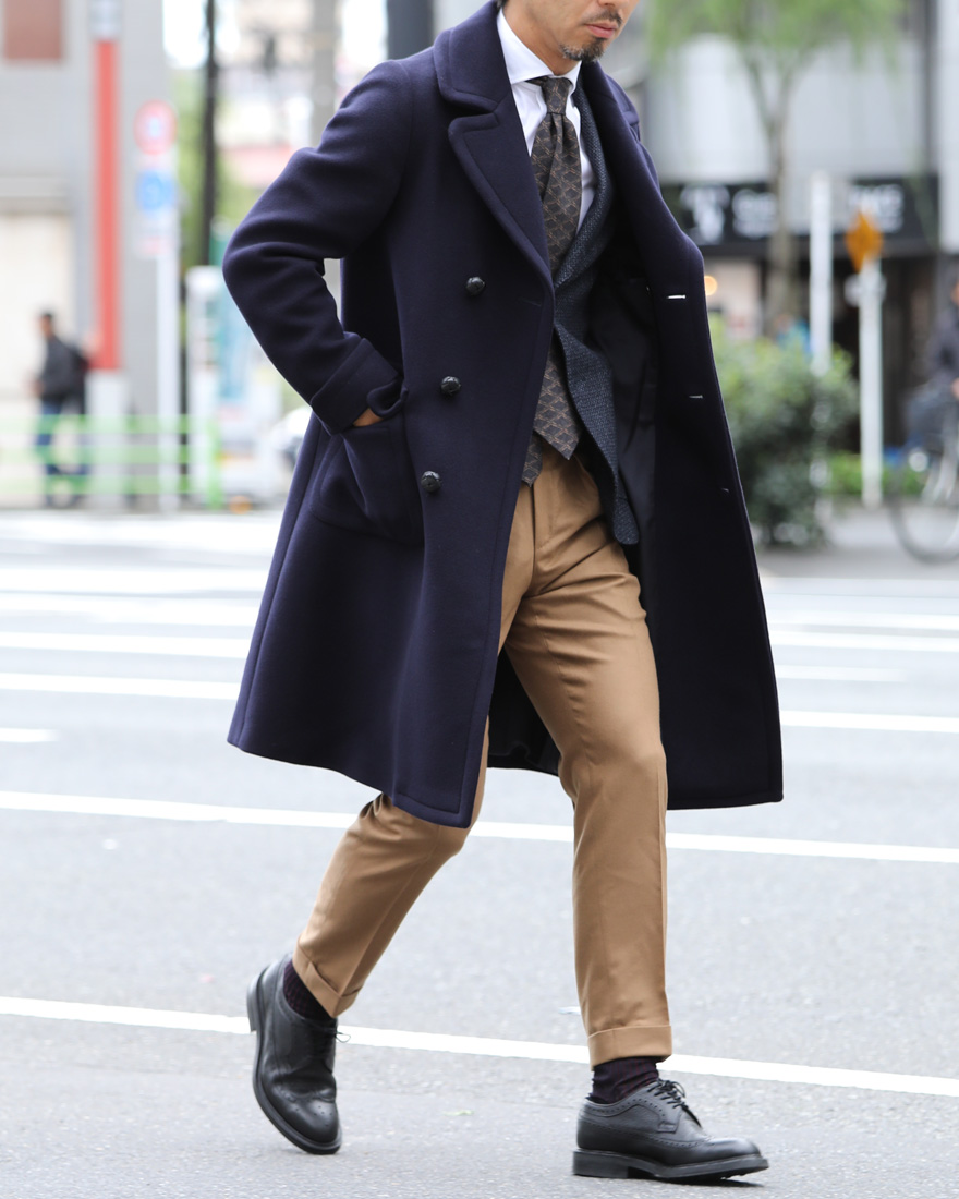 色気のあるオトコになる。今年はダブルブレストコートで決まり