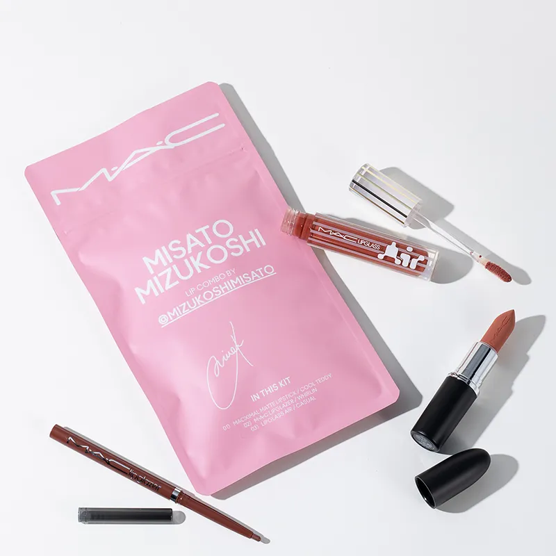 M・A・C(マック)〉× 美容クリエイター・水越みさとさんのコラボが実現