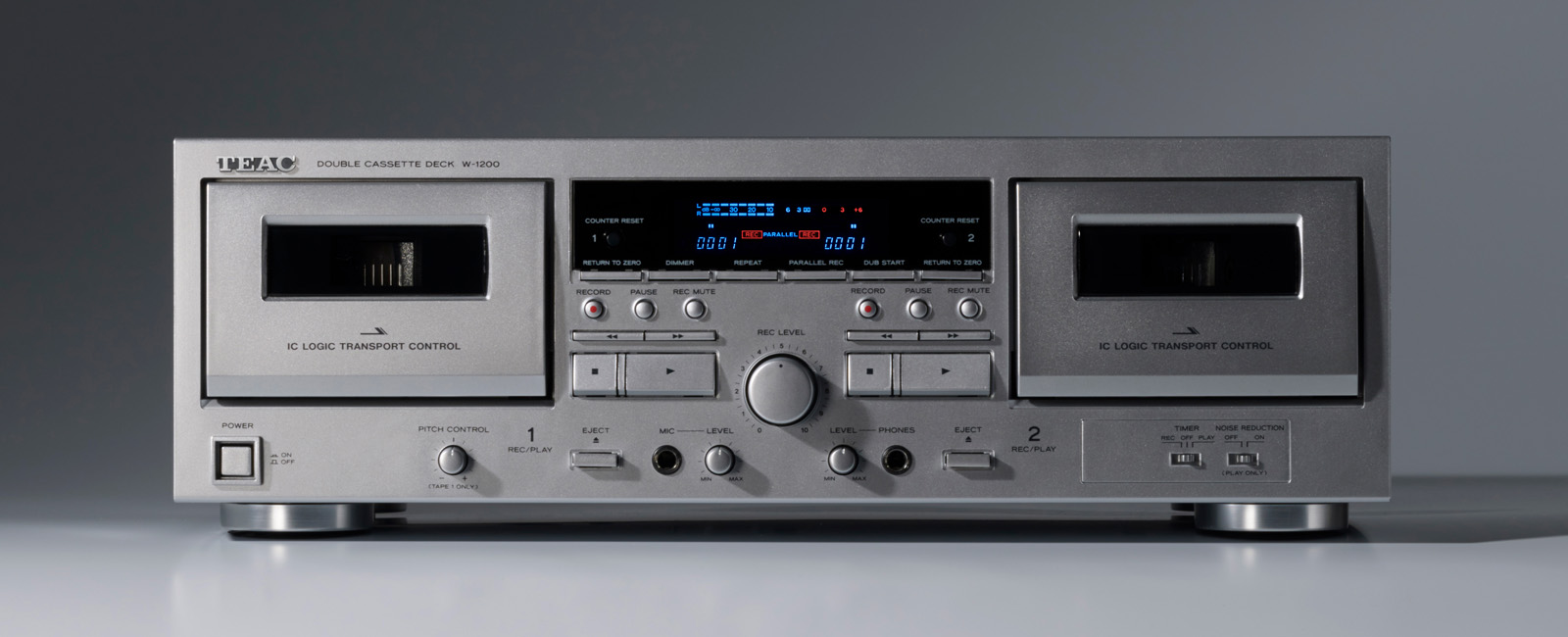 カセットテープの魅力を改めて堪能できるダブルカセットデッキ『W-1200