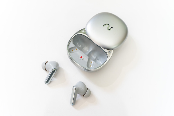 AI音声レコーダーにもなるワイヤレスイヤホン「viaim RecDot」実機