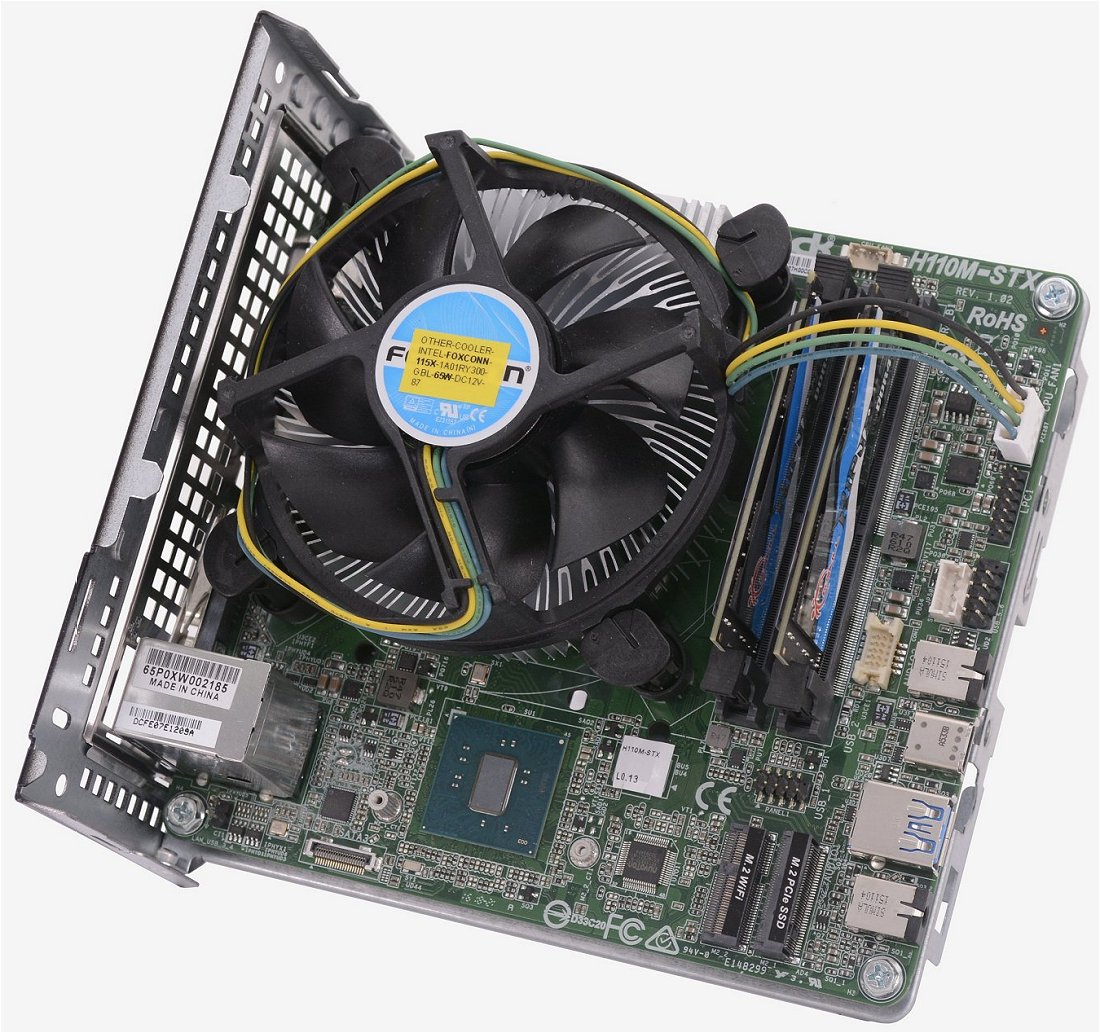 Asrock DeskMini 110 + i5 6500 + メモリ16GB ASRock DeskMini 110 mini-STX PC Review > A Great Small Form Factor