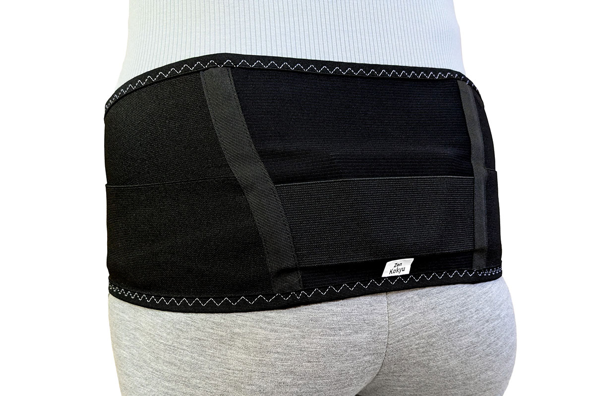 椎名由紀 監修［姿勢づくりサポートベルト「仙骨習慣」］ / TEICHIKU