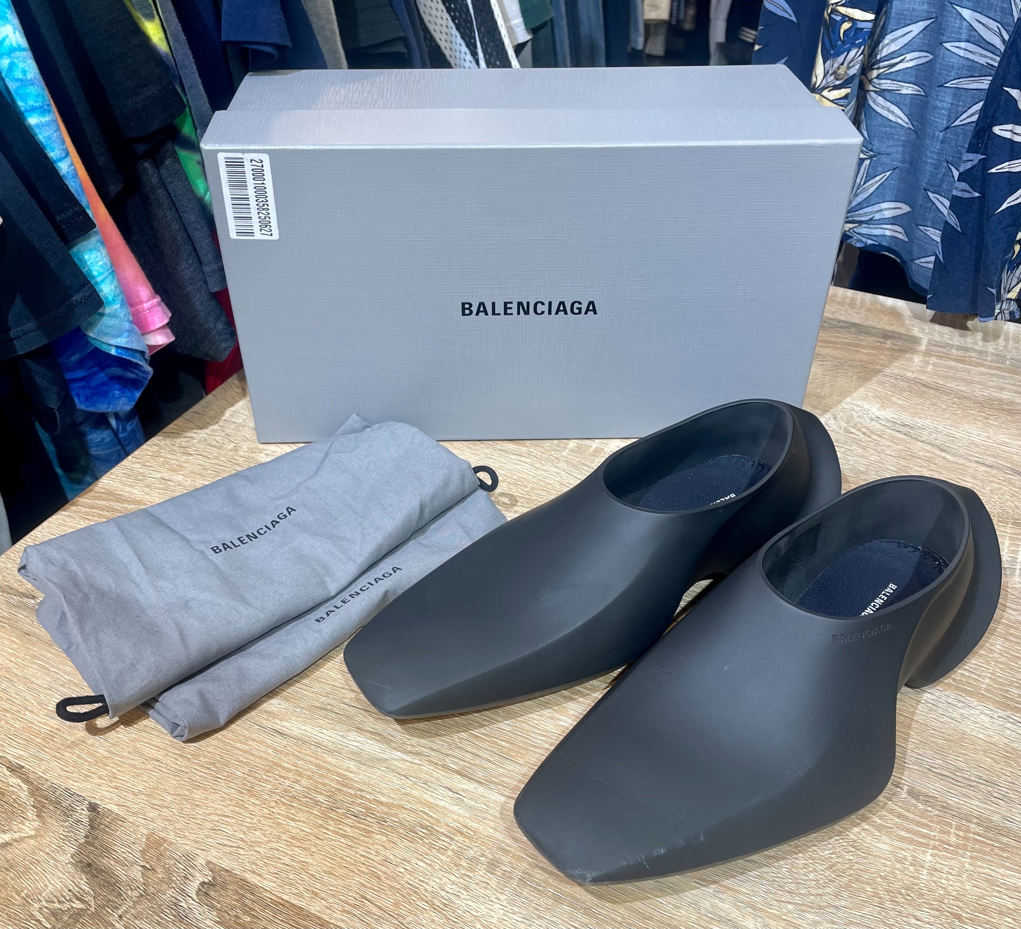 BALENCIAGAよりSpace Shoeが入荷いたしました！！[2024.07.25発行