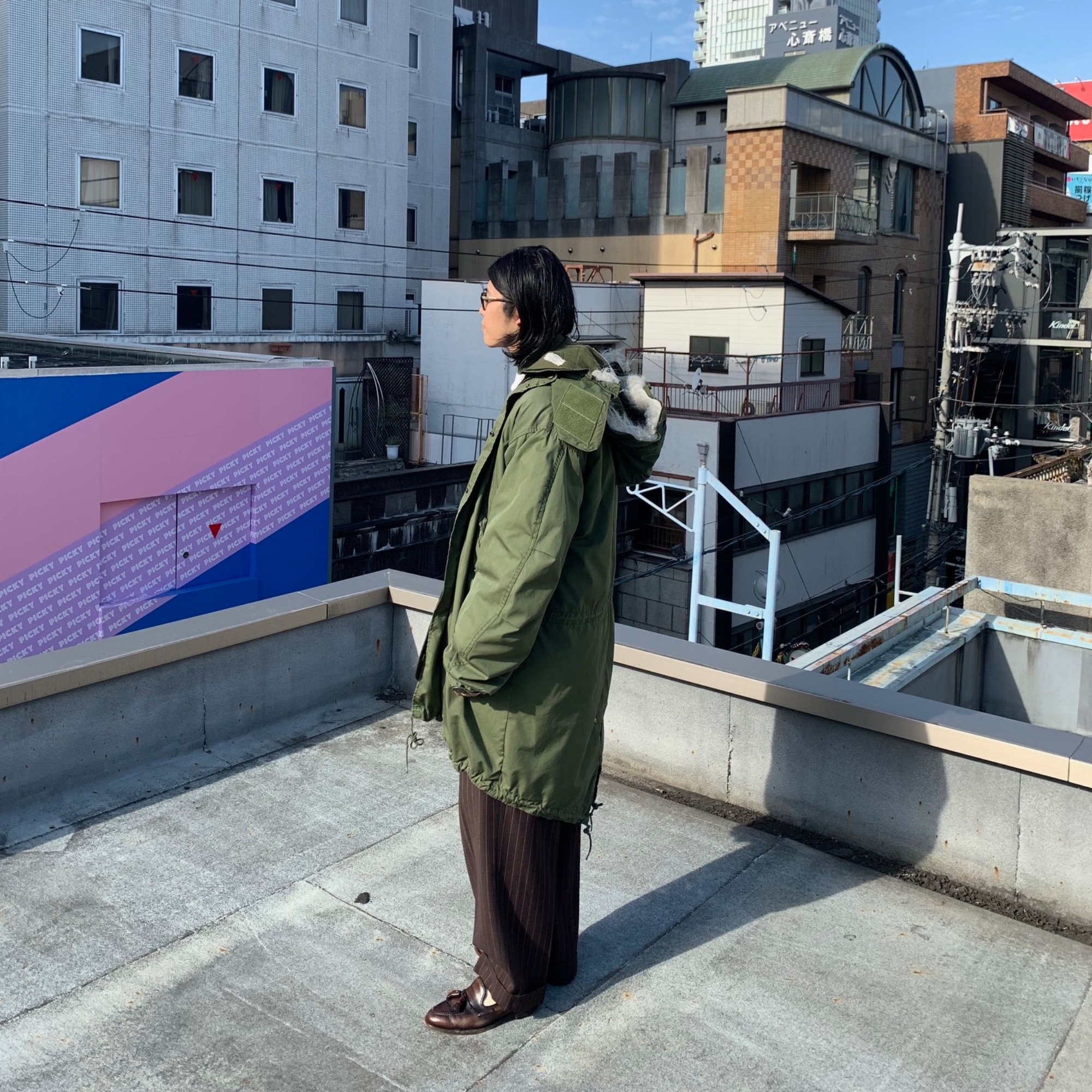 定番アイテムであるM-65フィッシュテールパーカーの装いを再考したい