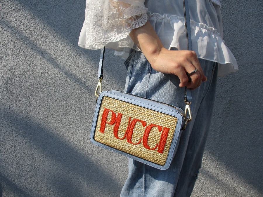 Emilio Pucci(エミリオ・プッチ)】ロゴショルダーバッグが入荷いたし