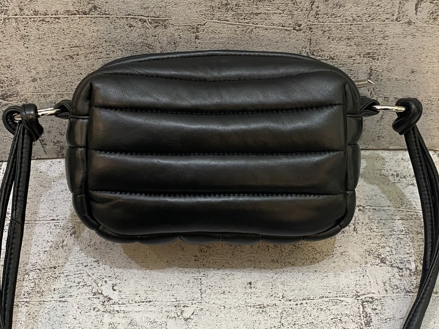 marimekko/マリメッコ】よりミニショルダーバッグ（MINI PIXIE）買取