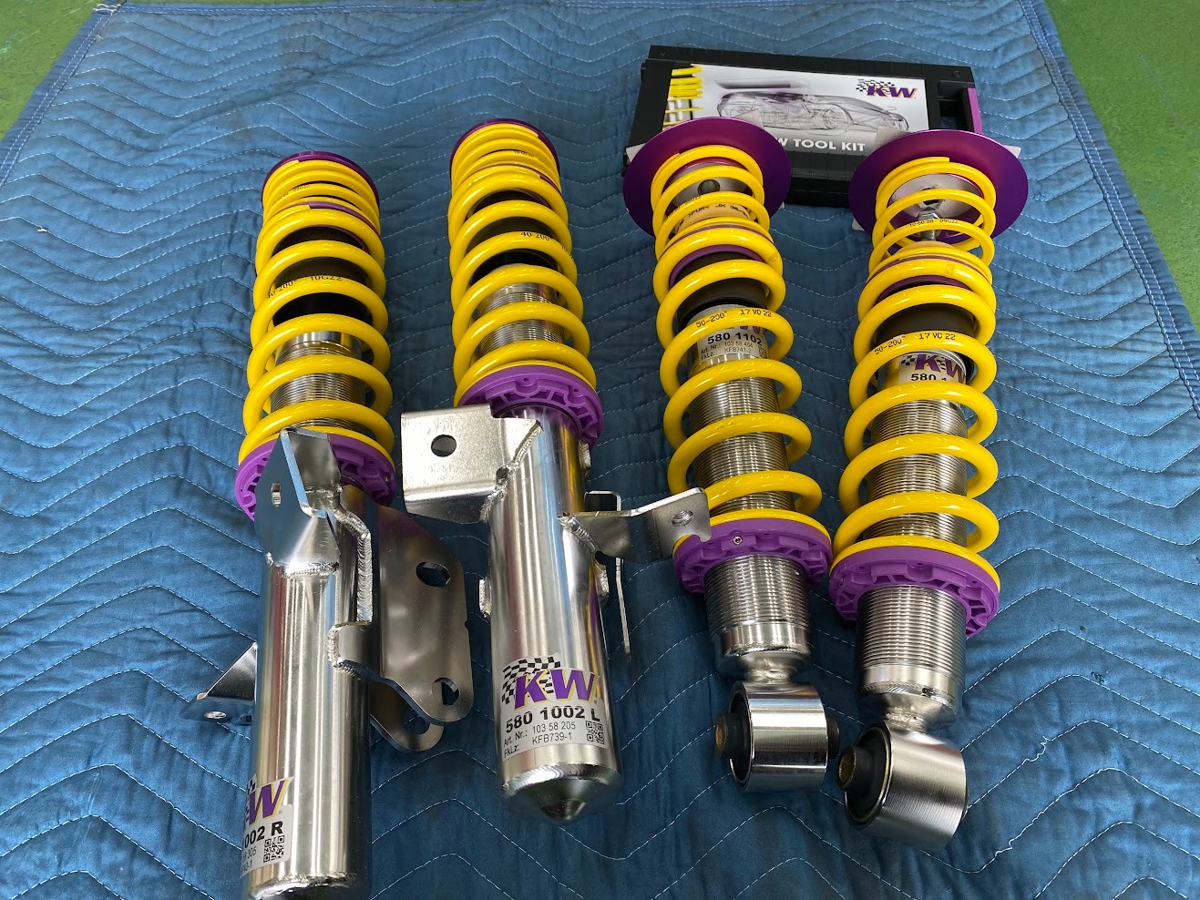 走行小 2WAY KW バージョン3 車高調 brz zn6 zd8 zn8