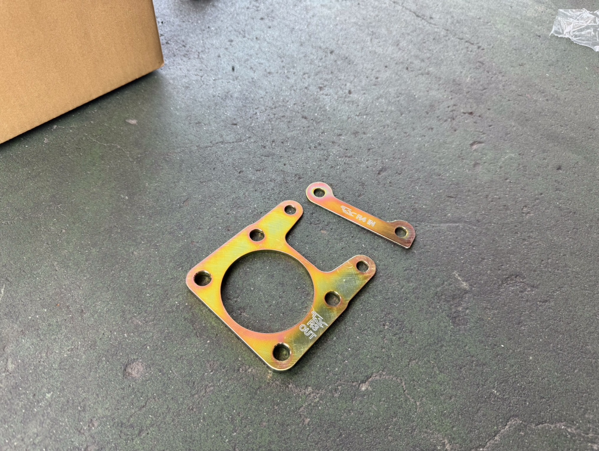 スイスポ ZC33S リアキャンバーシム取付！ | 店舗おススメ情報