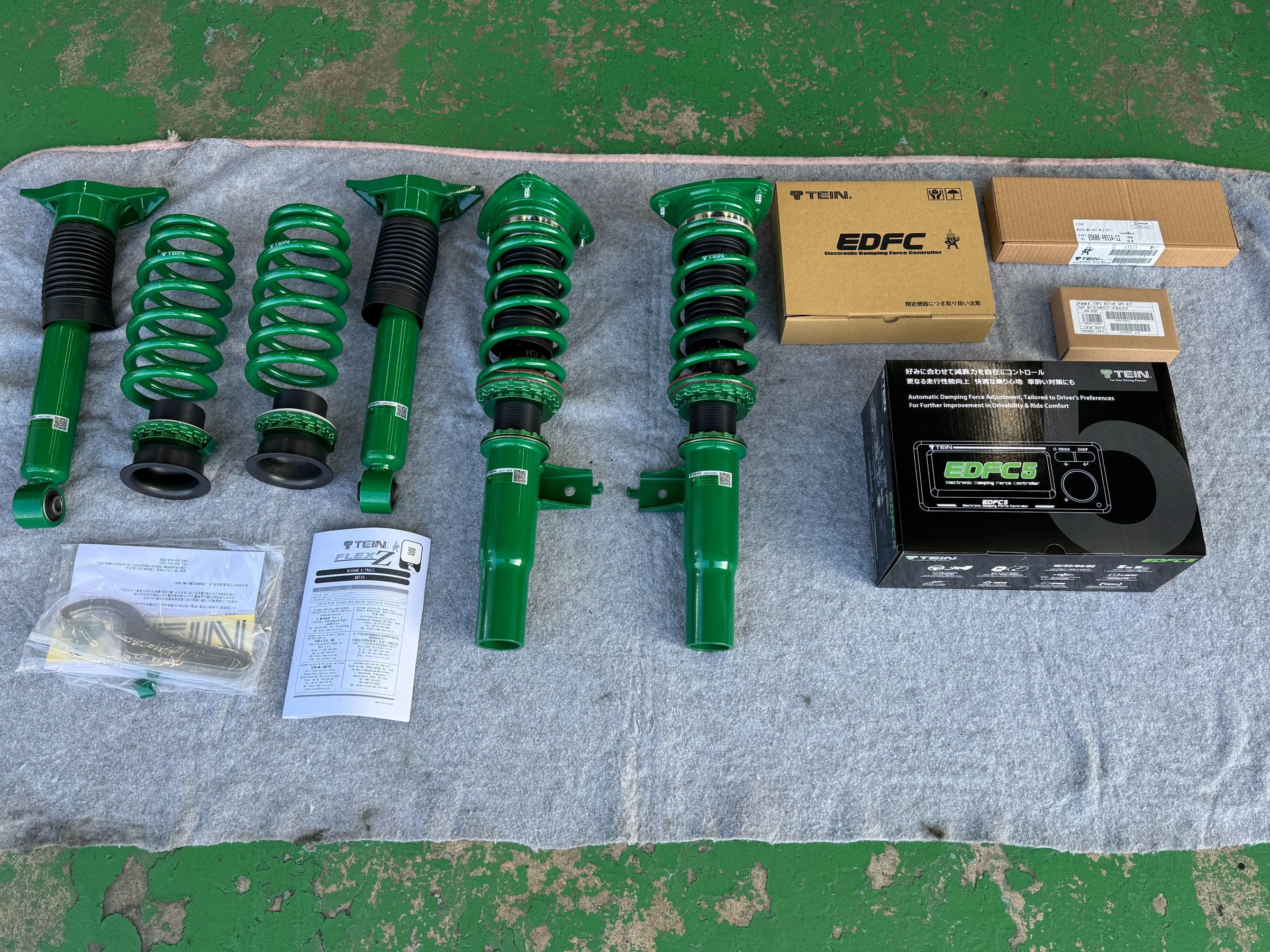 エクストレイル TEIN FLEX Z＋EDFC5 お取付け♪ Part1 | 店舗おススメ