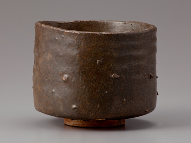 瀬戸黒茶碗(せとぐろちゃわん) Setoguro tea bowl [old type