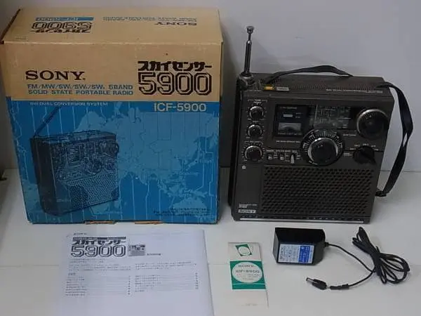 元箱付のBCLラジオ（スカイセンサー5900）を買取