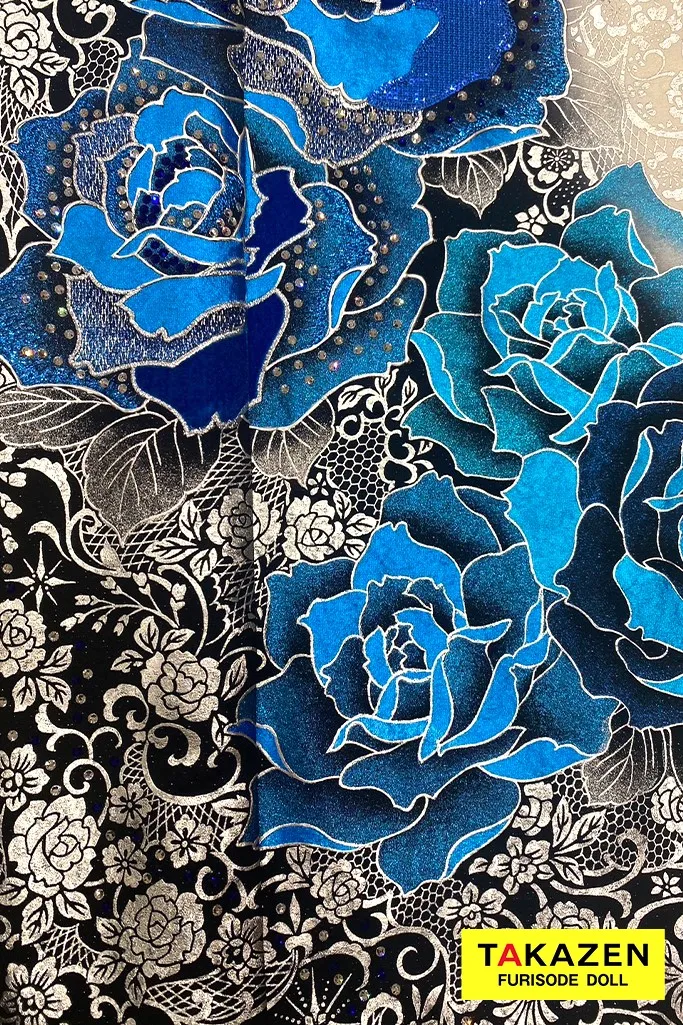 クール系 青(ブルー)/白/黒 薔薇柄 ギャル系 派手 一番目立つ キラキラ