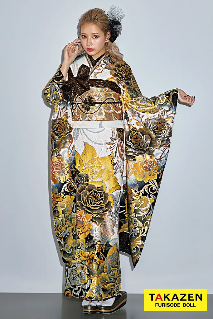 モード系 白/黒/ゴールド(金色) バラ柄 柄多め 華やか モード 派手