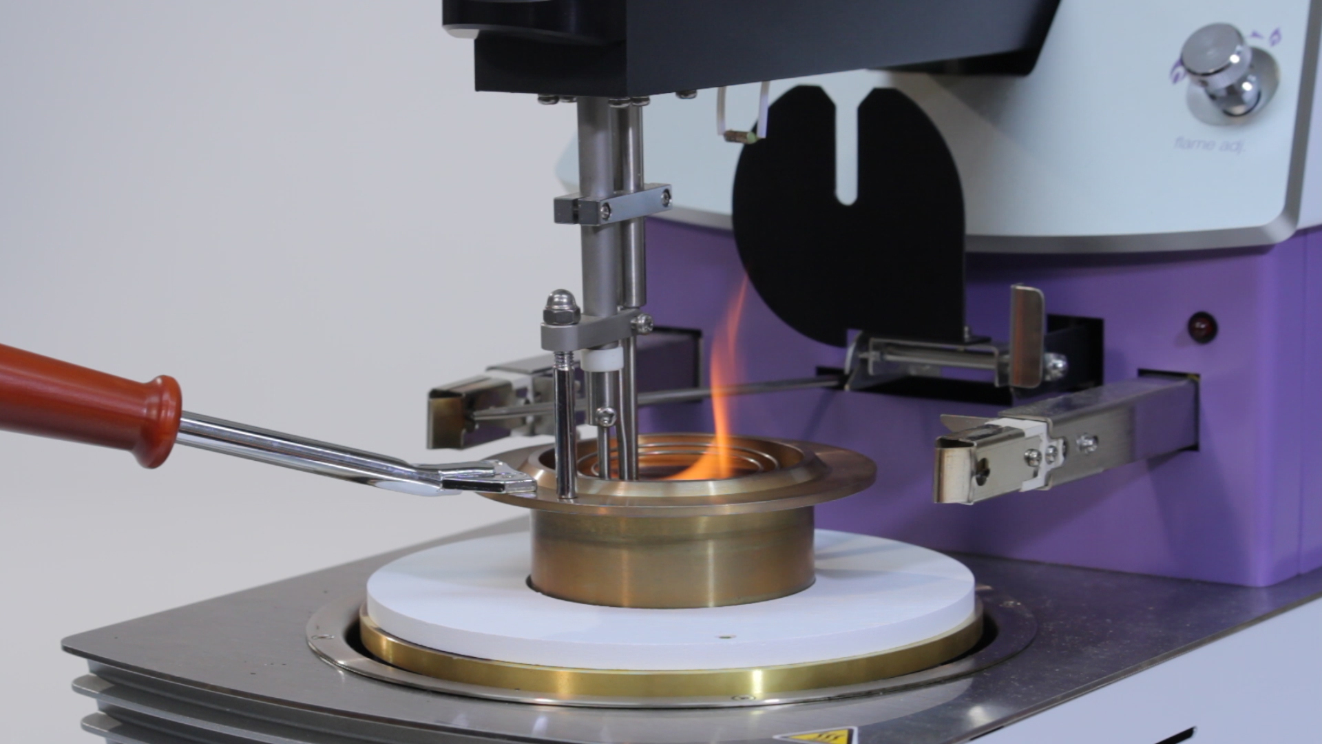 クリーブランド開放式自動引火点試験器（8シリーズ） - 田中科学機器