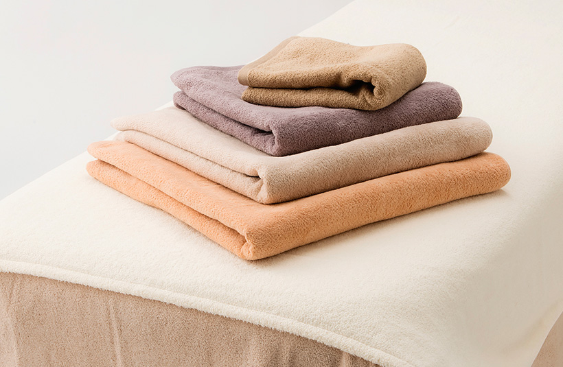 訳あり】ベッドカバー・ケット（135×215㎝） - ベッドシーツ | 八木満