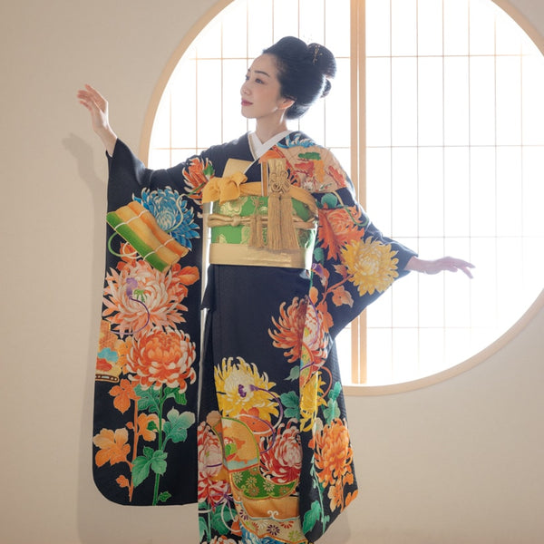 引き振袖・秋大輪菊づくし｜白無垢・色打掛レンタルなら結婚式着物専門