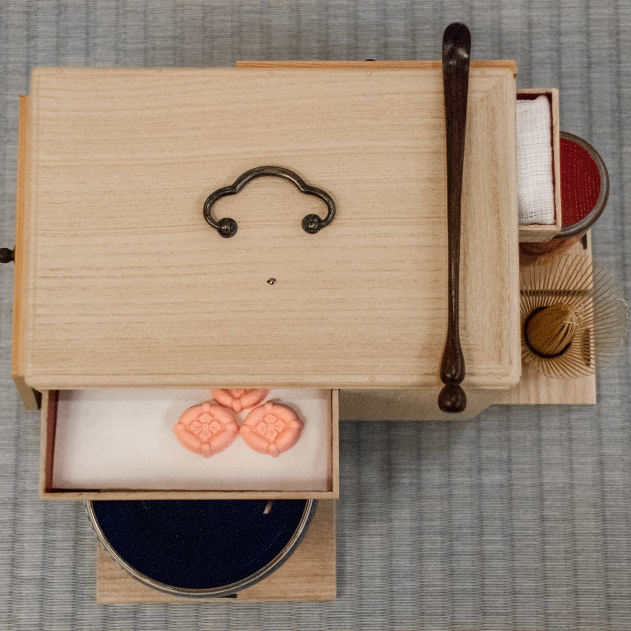 婦人画報 No.1391 2019年6月号企画 - 茶ノ実鶴園