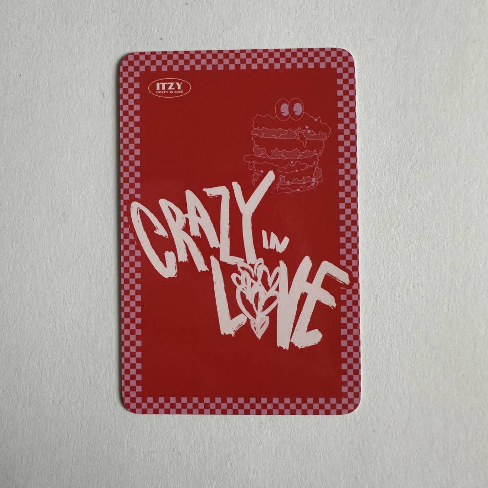 ITZY 1ST ALBUM 'CRAZY IN LOVE' UNRELEASED PHOTOCARD - YUNA
