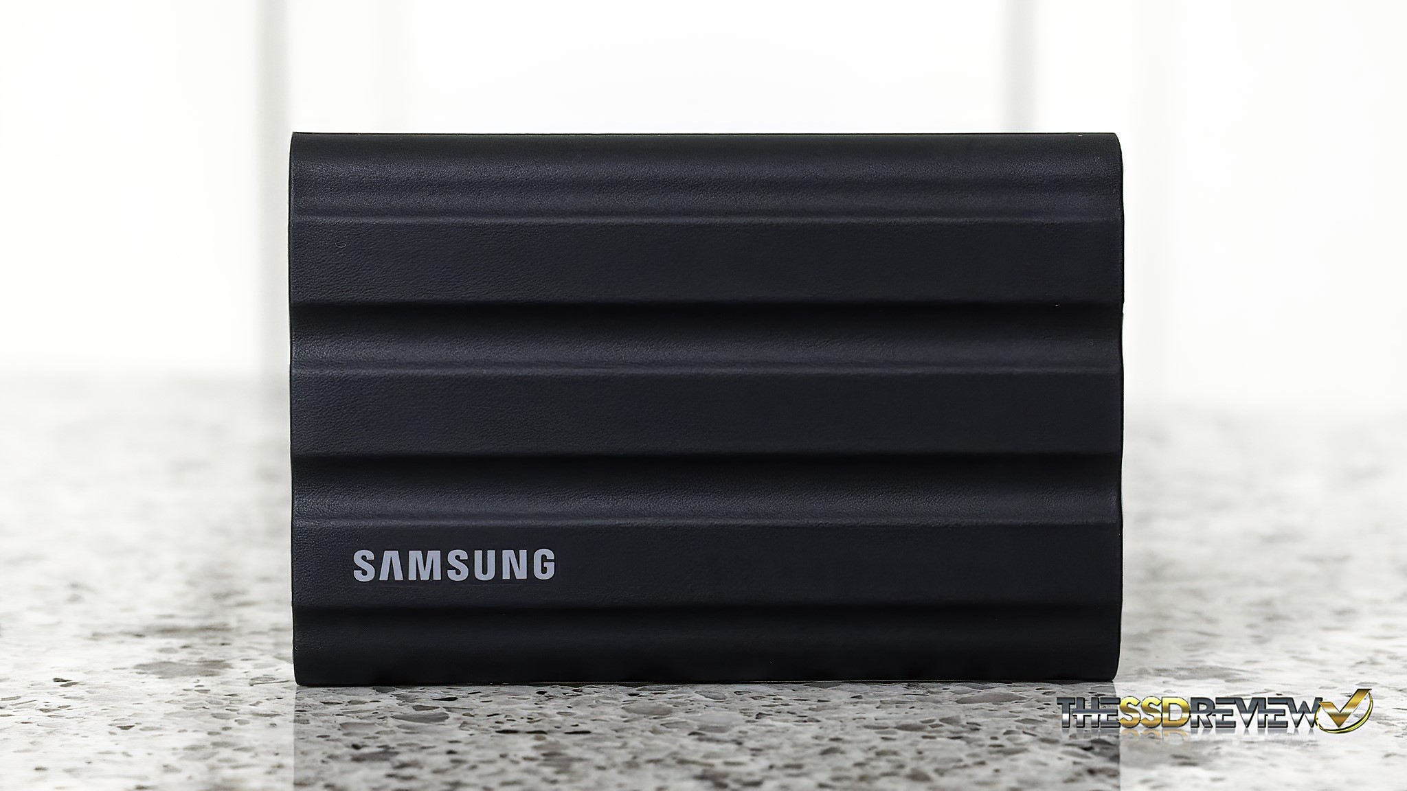 Samsung T7 Shield 10Gbps Portable SSD Review - 4TB of External