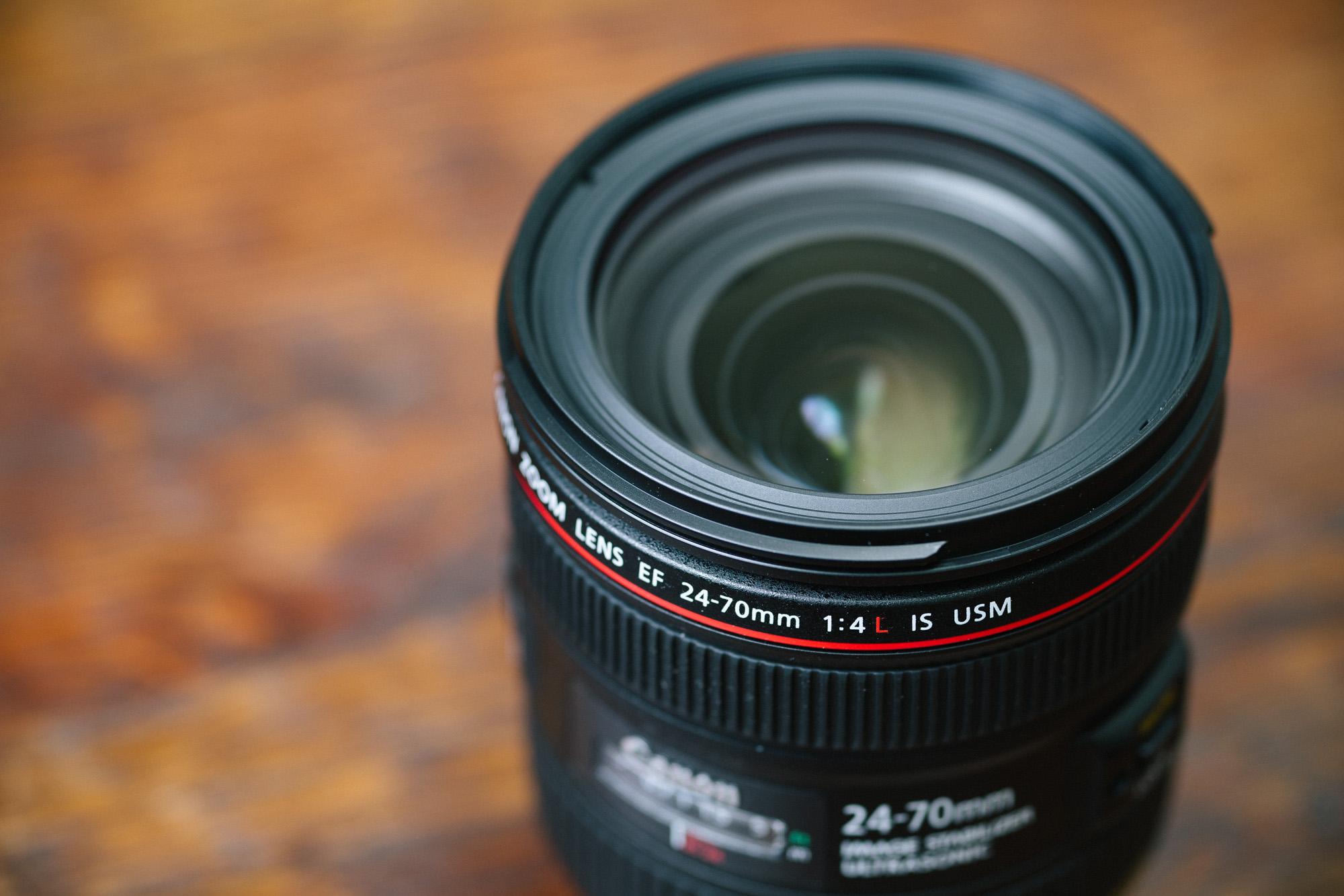 EF24-70mm F4L IS USM(マクロ機能付き) コンパクトLレンズEF24-70mm