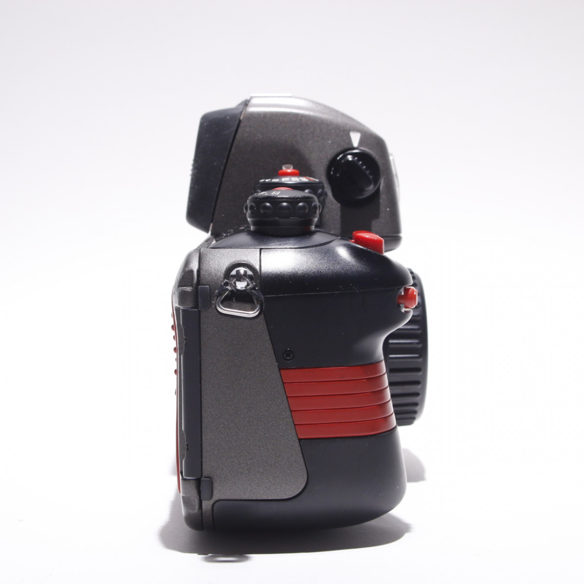 This Nikonos RS is The Dream of Many Film Photographers