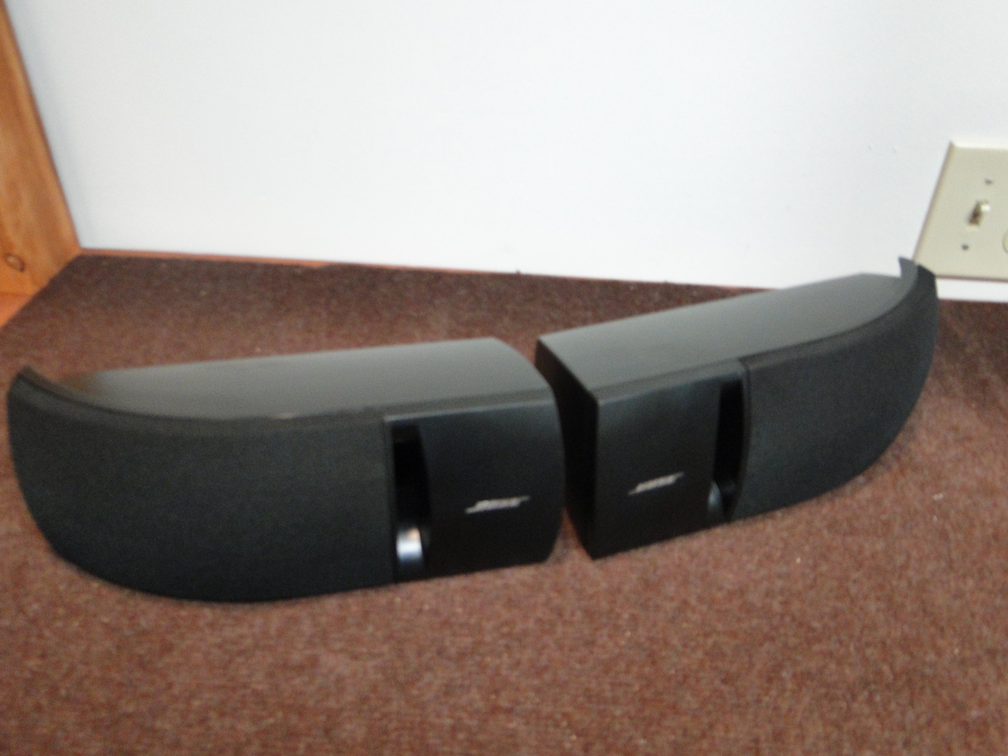 Bose 161 Bookshelf Speakers – The Turntable Store