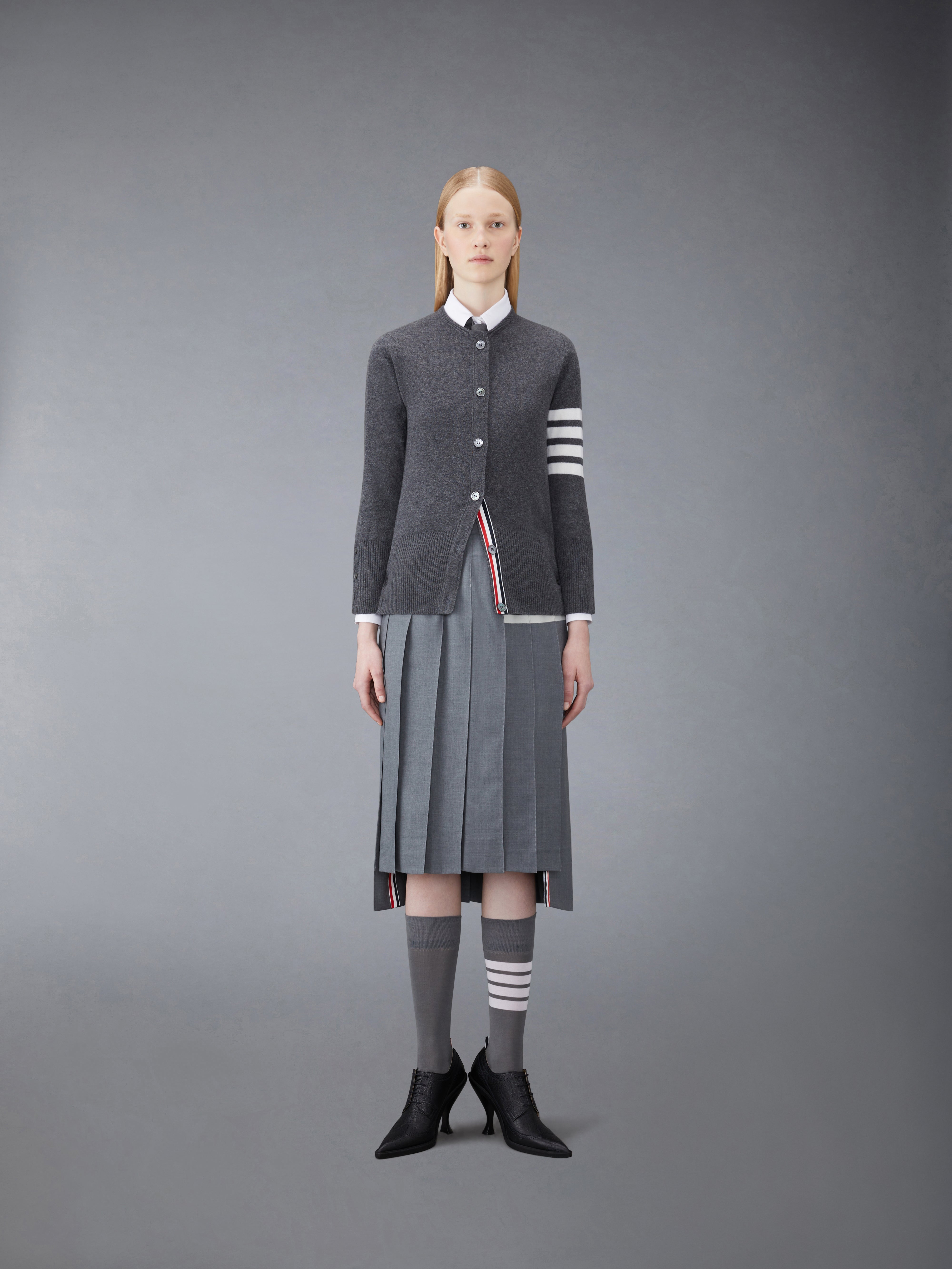 クラシック カシミヤ 4BAR クルーネック カーディガン | Thom Browne