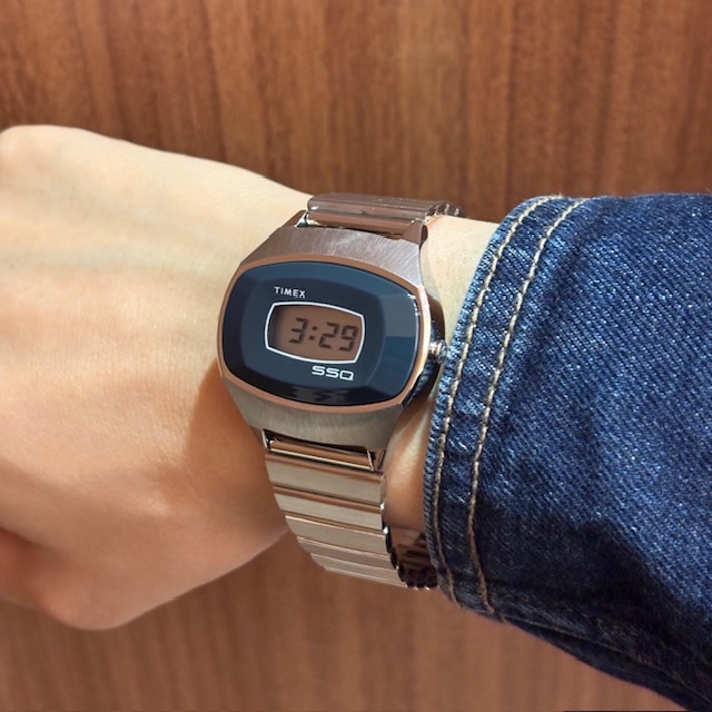 TIMEX】ブランド初の液晶ディスプレイ搭載モデル。ついに復刻