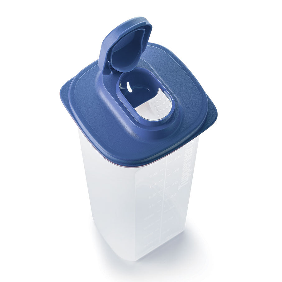 Slim Line Pitcher with Strainer Set – Tupperware Brand