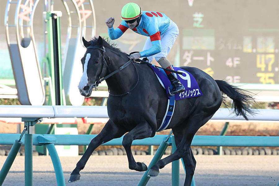 年度代表馬はイクイノックス！C.ルメール騎手「秋から大人になり