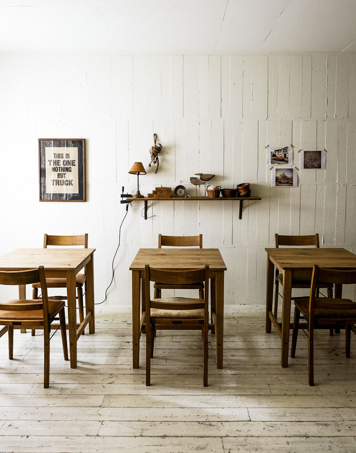 TS CAFE TABLE | TRUCK FURNITURE