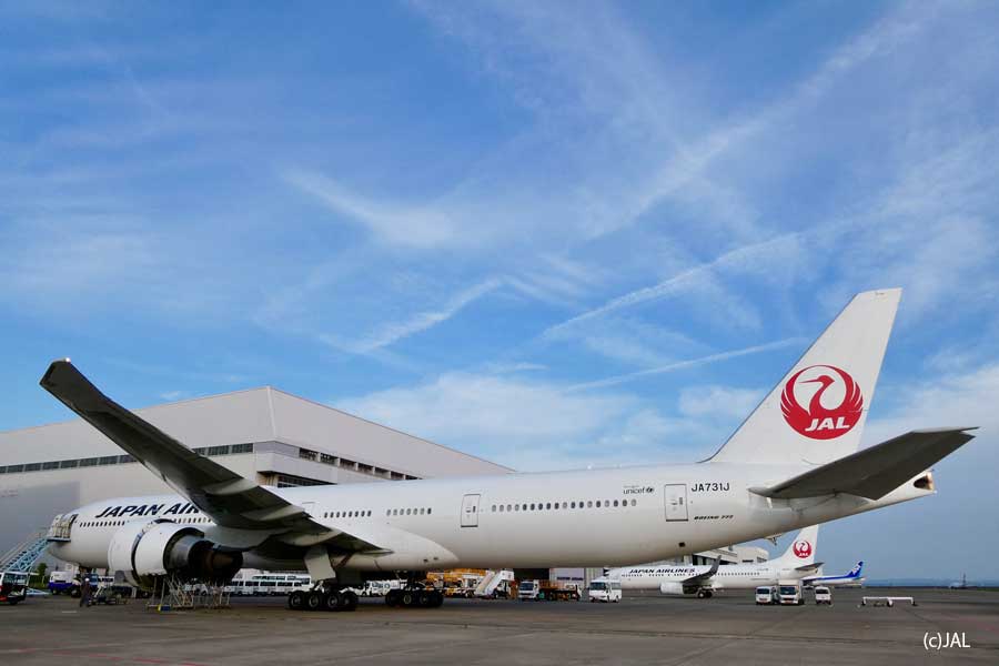JAL、777-300ER導入初号機の退役整備開始 - TRAICY（トライシー）