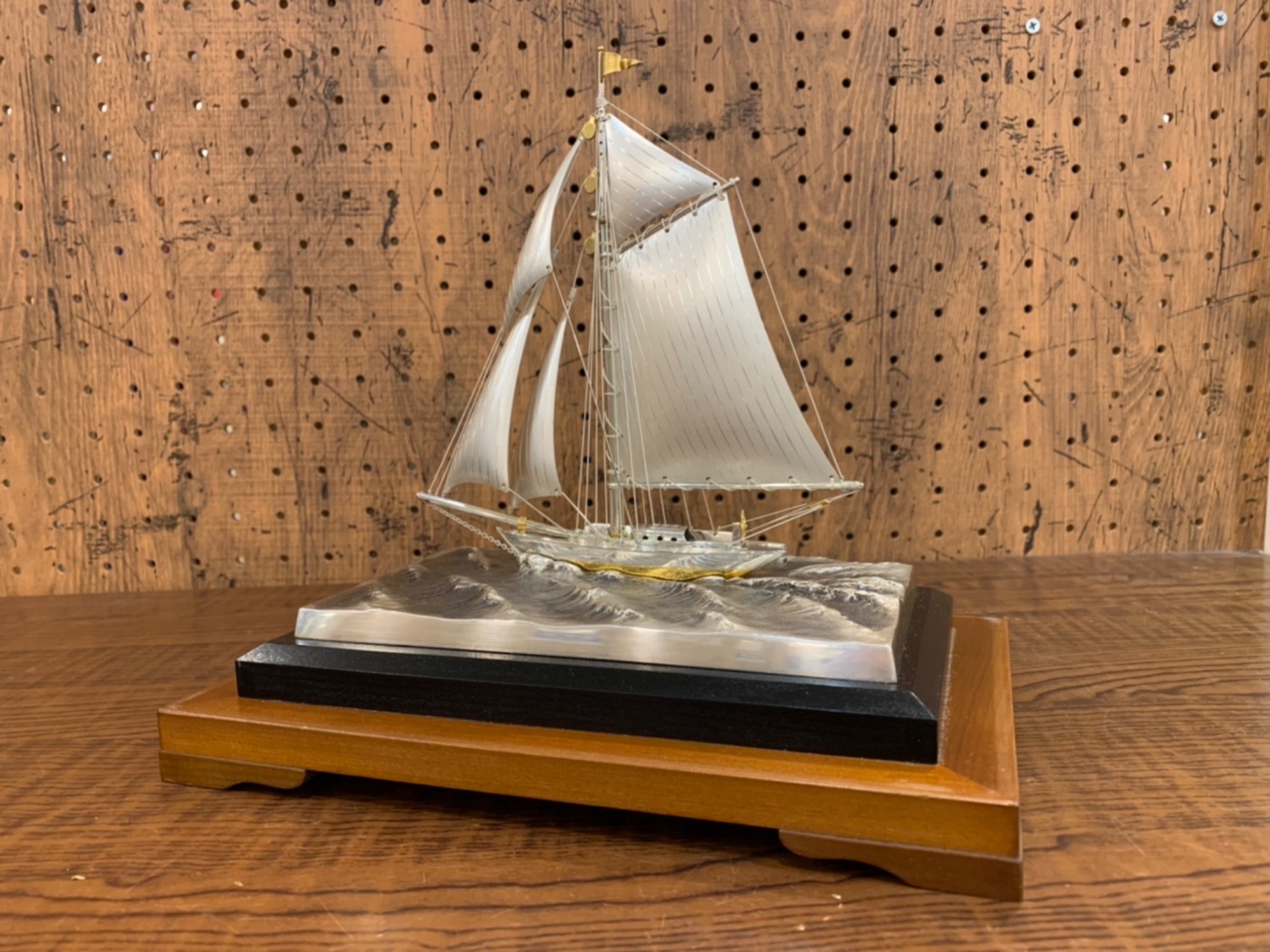 銀製 宝船 置物 ガラス シルバー ヨット 帆船 銀製 アンティーク 銀製