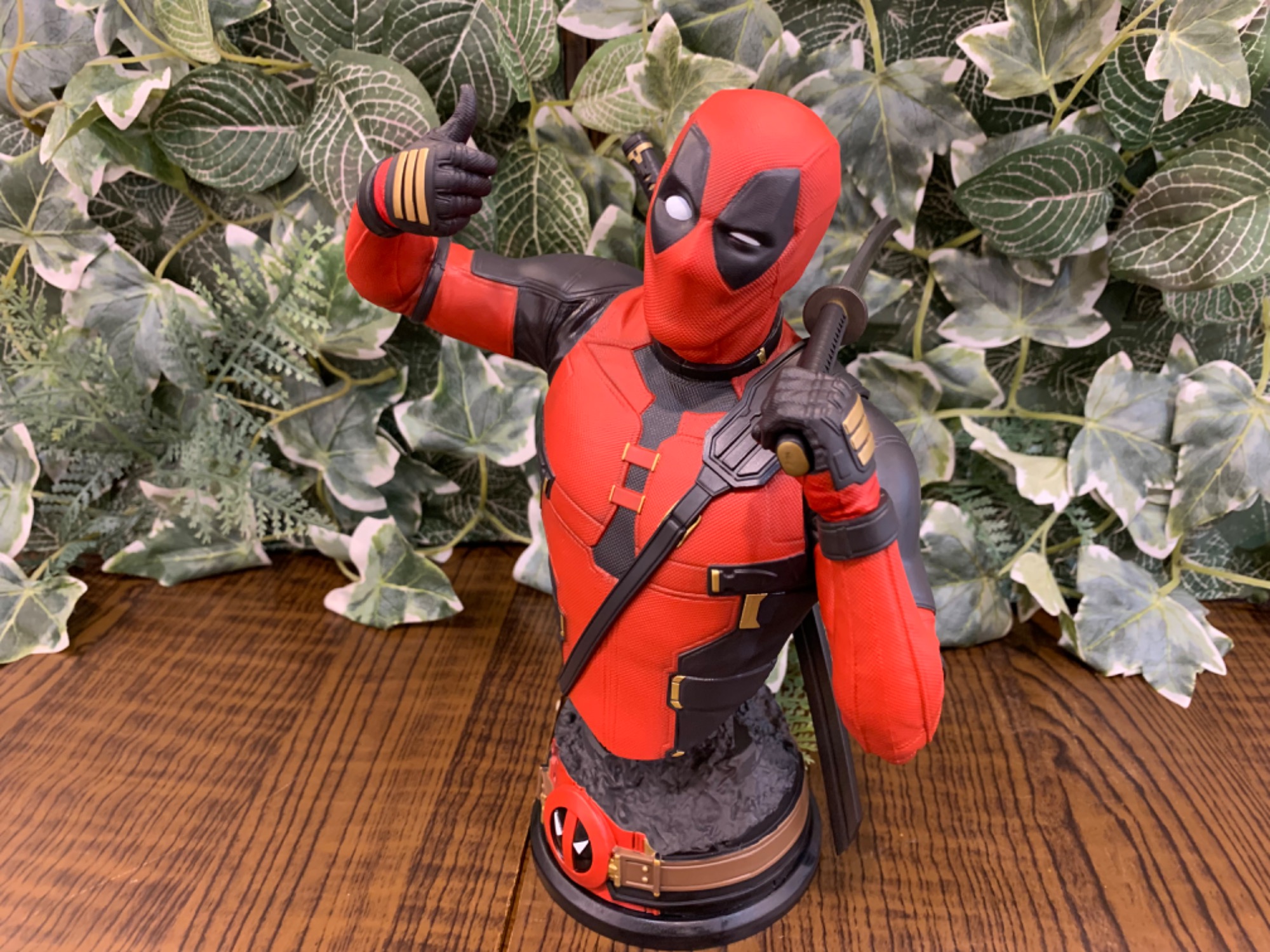 MARVER『デッドプール バストアップスタチュー』を買取入荷致しました