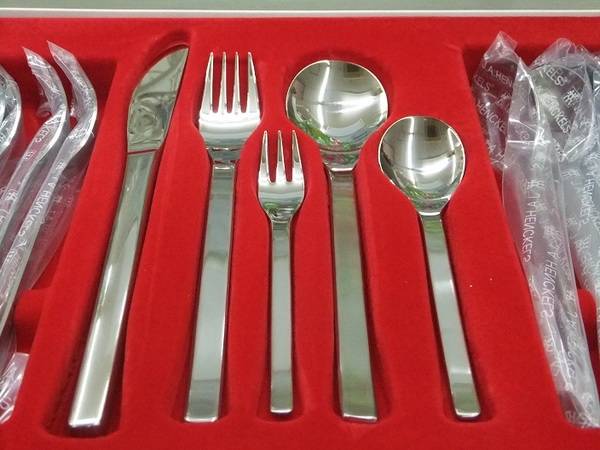 洋食器コーナーから ZWILLING（ツヴィリング） J.A.HENCKELS（J.A.