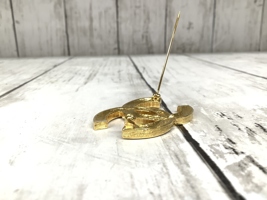 CHANEL（シャネル）ヴィンテージココマークブローチが買取入荷致しまし