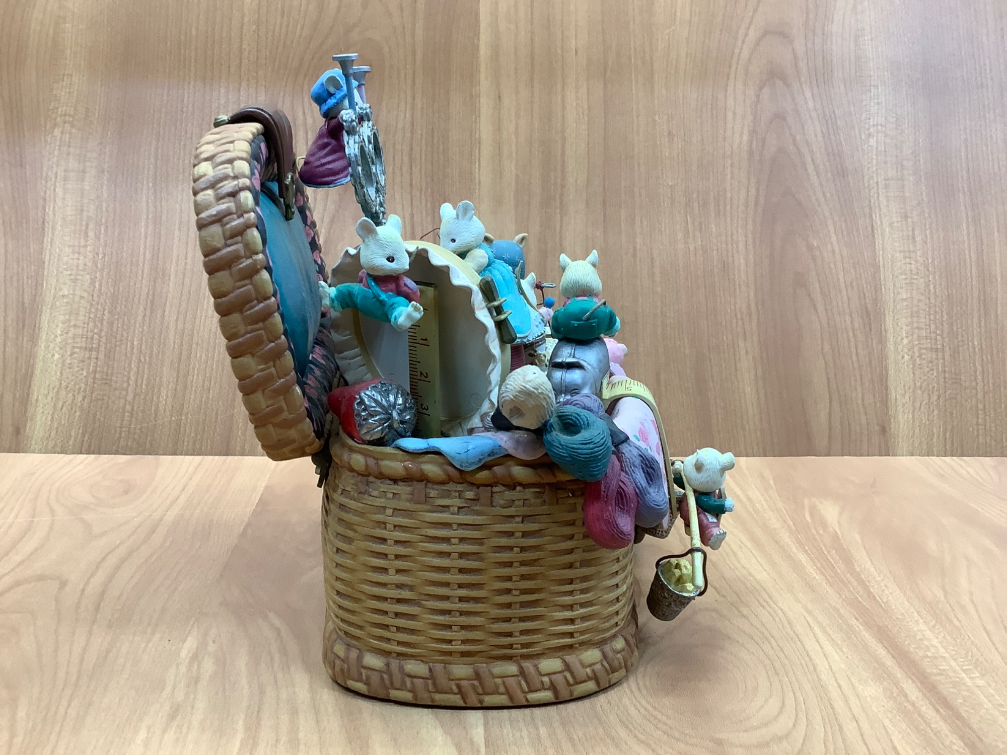 可愛らしいが詰まってます！】ENESCO（エネスコ）よりアンティーク