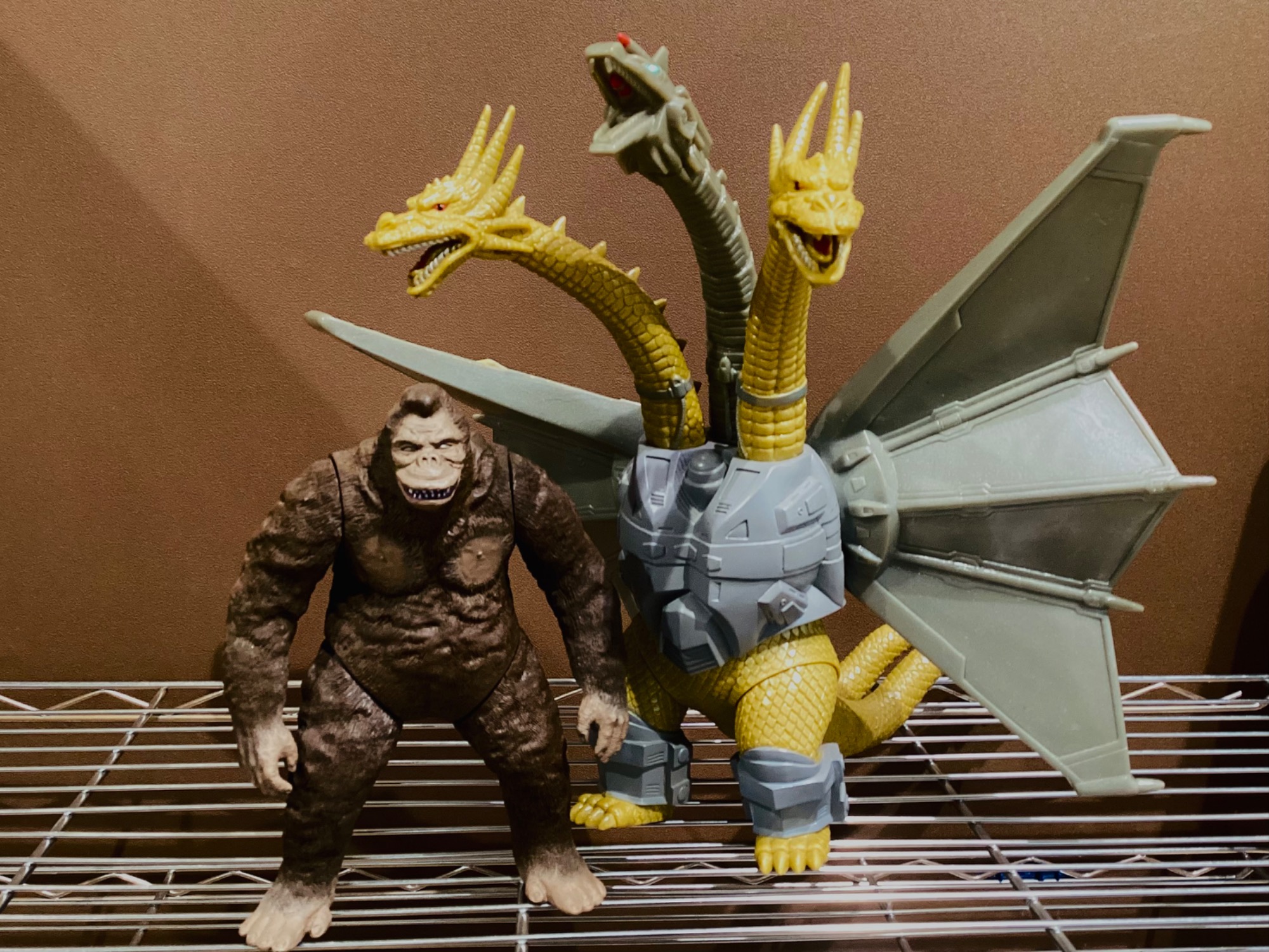 懐かしの特撮レトロソフビ！】メカキングギドラ＆キングコングをご紹介
