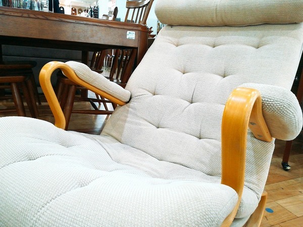 オットマン付！天童木工ブルーノマットソン ハイバックチェアが入荷