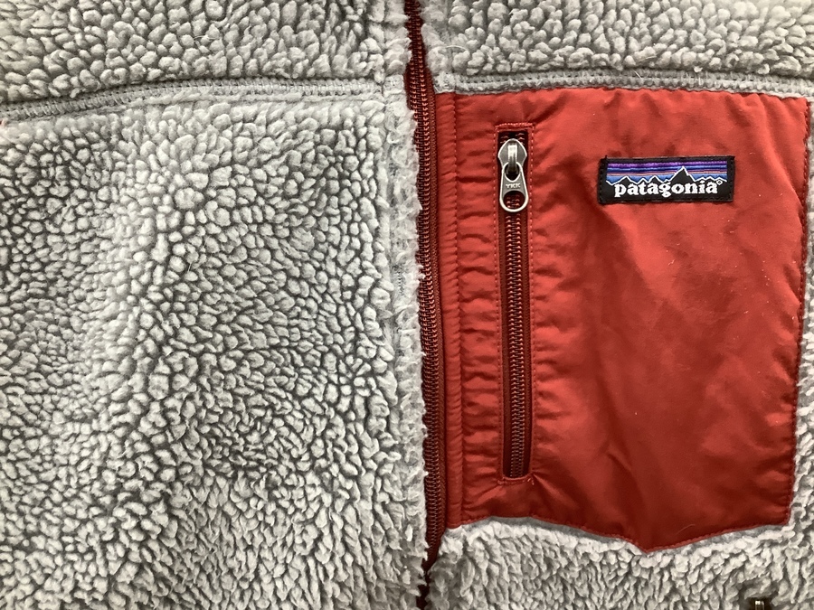 patagonia(パタゴニア）レトロXベスト グレー×レッド 買取入荷致しまし
