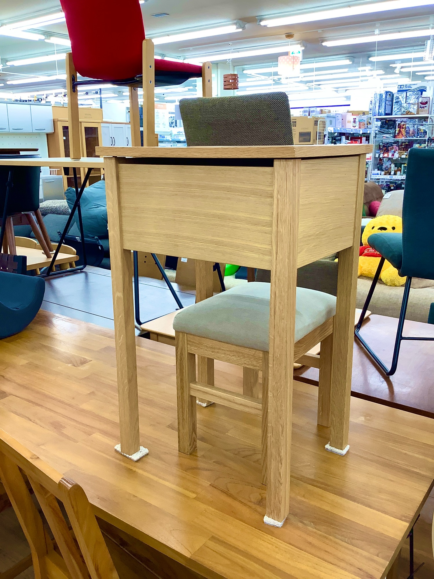 無印良品のイス付ドレッサーを入荷いたしました！｜2023年07月03日