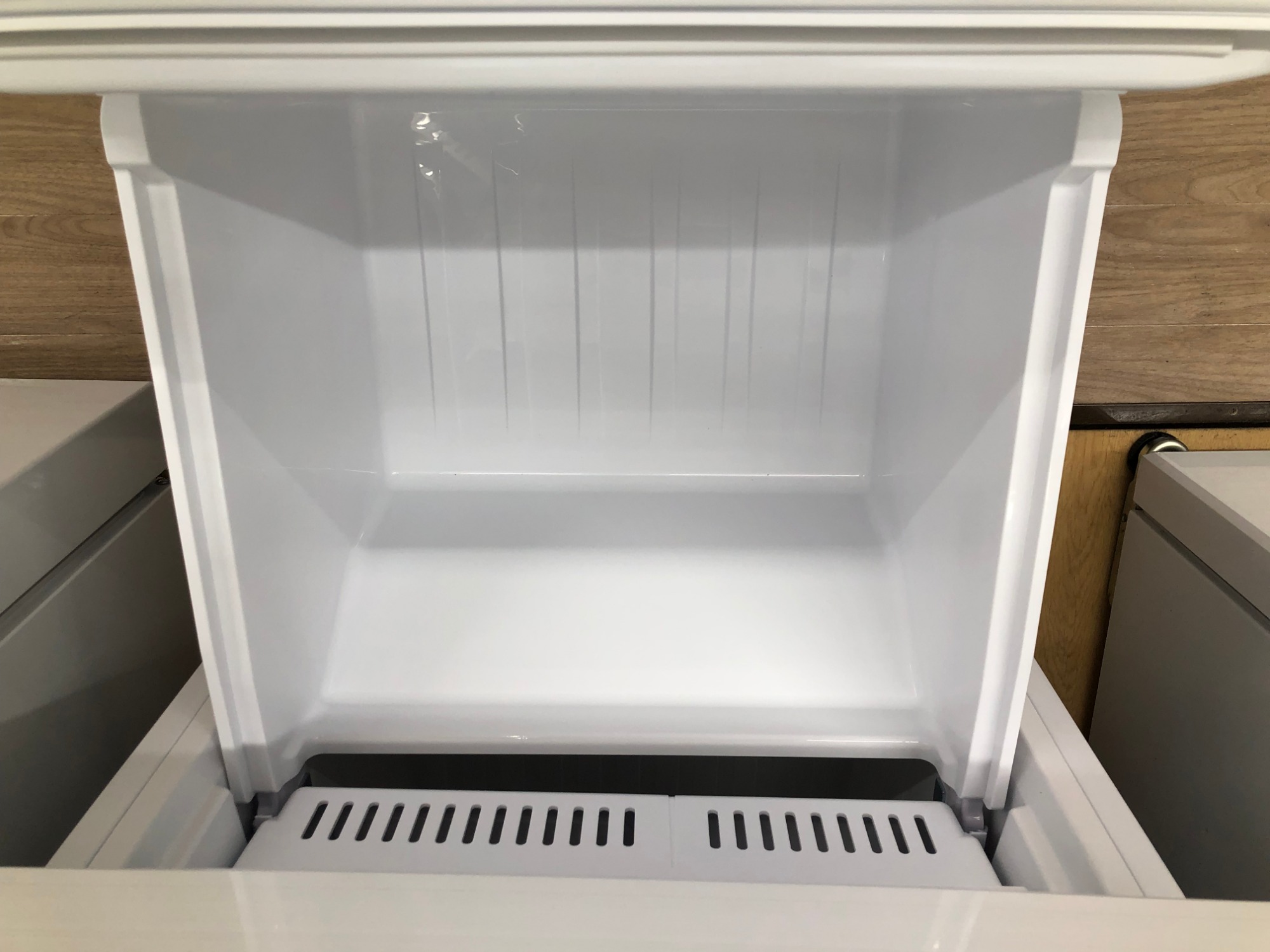 Haier/ハイアール】2025年製2ドア冷蔵庫”JR-CV34C(W)”をご紹介します