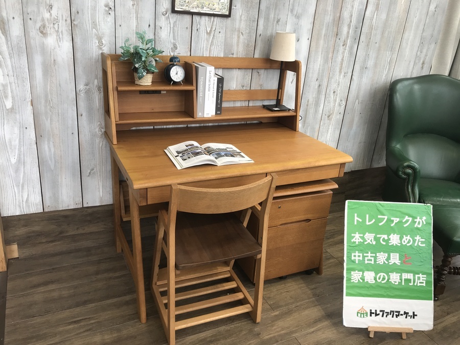 飛騨産業】無垢材天板を使用したやさしい学習机（beginシリーズ）が