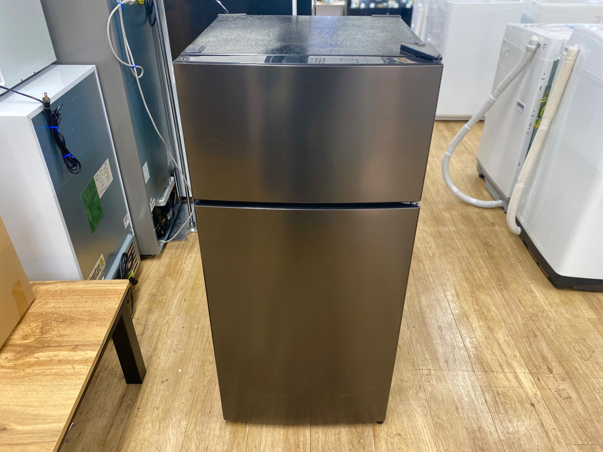 生活家電の販売もしております！！AQUAとmaxzenの冷蔵庫のご紹介です