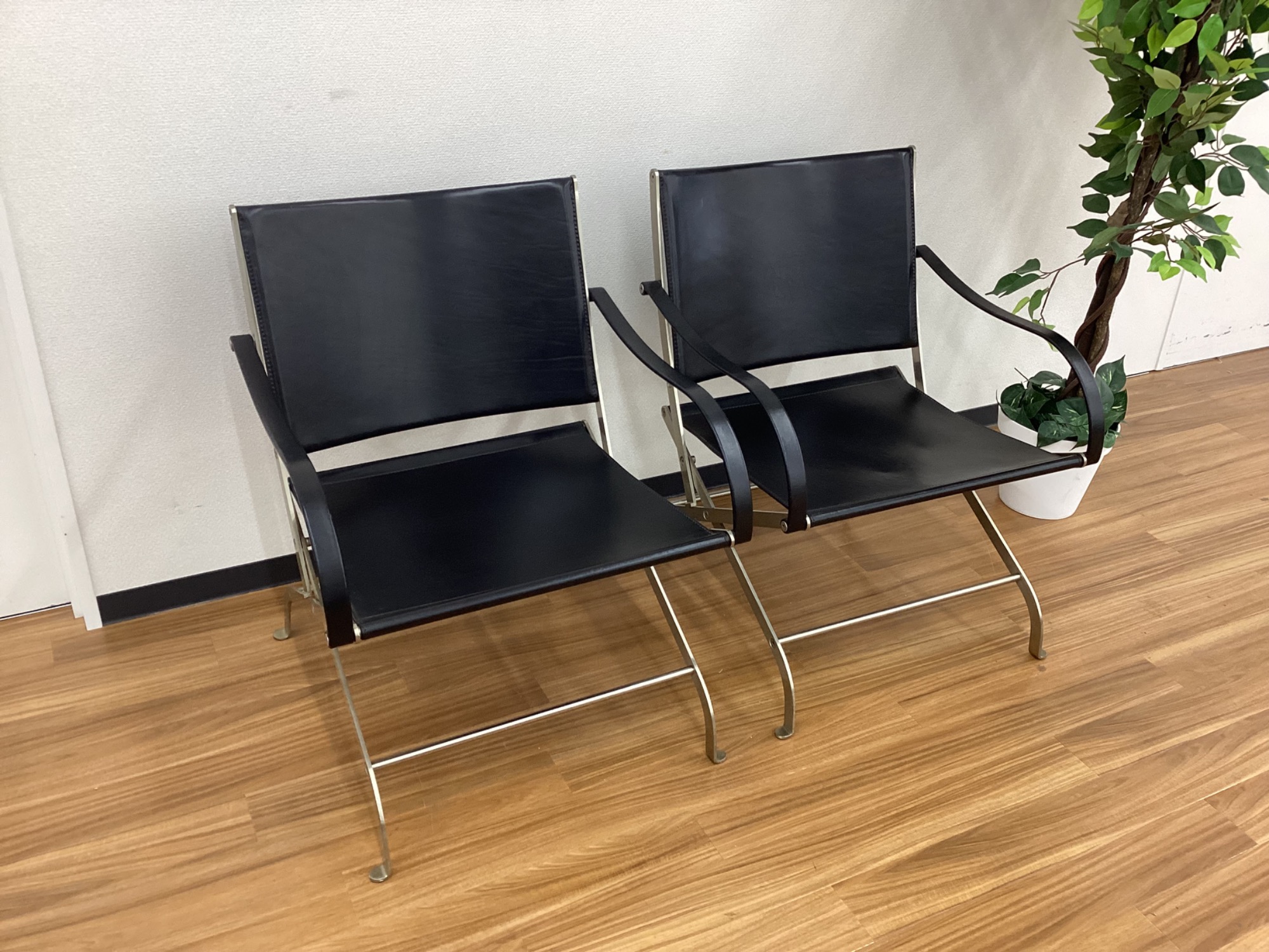 FLEX FORM（フレックス フォルム）】フォールディングチェアの原型は