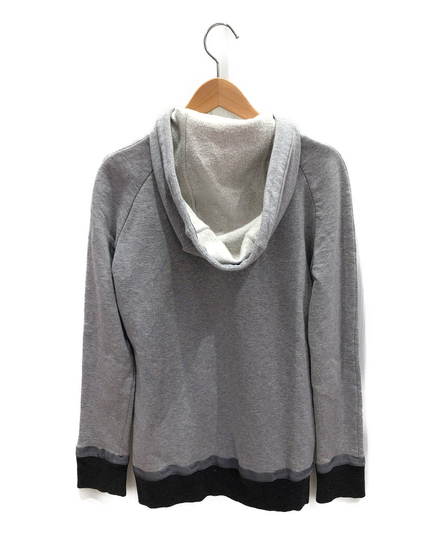 中古・古着通販】CHANEL (シャネル) ココマークジップパーカー グレー